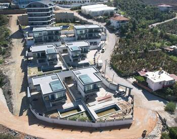 فلل مطلة على القلعة و البحر مع مسابح خاصة في ألانيا 1