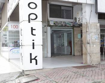 Shop Suitable for Investment in Antalya Yuzuncu Yil Street