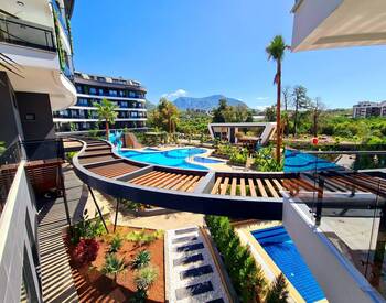 Alanya Oba'da Açık ve Kapalı Havuzlu Site İçinde Daireler 1