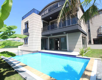 Contemporary Villas Close to the Sea and Golf Clubs in Belek 1