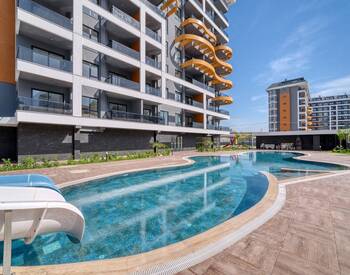 Real Estate in a Complex Intertwined with Nature in Alanya 1
