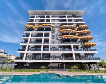 Real Estate in a Complex Intertwined with Nature in Alanya 2