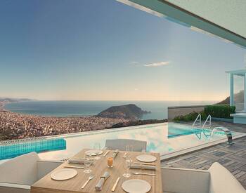 Villas with Astonishing Views in the Center of Alanya 1