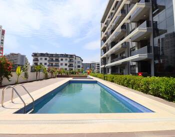 Apartments for Sale in a Secure Complex in Antalya Altintas 1