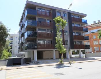 Nybyggd Rymlig Och Modern Lägenhet I Muratpasa Antalya