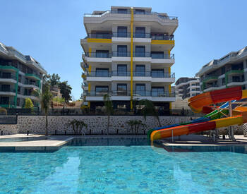 Sea View Flats in a Complex with Swimming Pool in Alanya Oba 1