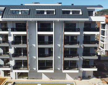 Real Estate in a Complex with Swimming Pool in Alanya Oba 1