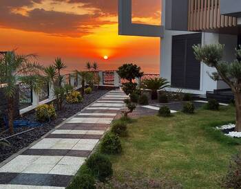 Detached Villas with Pool Close to the Sea in Alanya Yesiloz 2