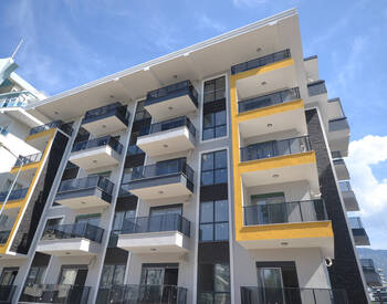 Apartments in Walking Distance From Beach in Mahmutlar Alanya 1