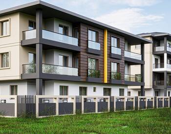 Antalya Döşemealtı'nda Havuzlu Sitede Satılık Ferah Daireler 1