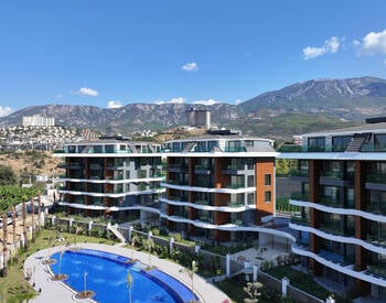 ملک در یک مجتمع با کیفیت بالا زندگی در آلانیا 3