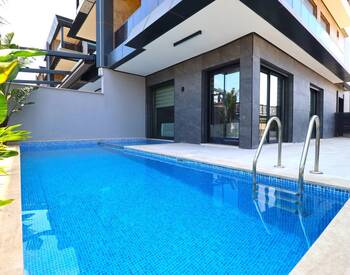 Luxe Villas with Private Pool and Garden in Antalya Altintas 1