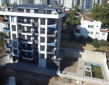 Sea and City View Flats Close to Amenities in Alanya Avsallar 1