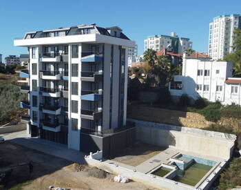 Sea and City View Flats Close to Amenities in Alanya Avsallar 2