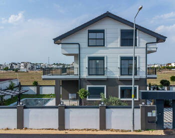 خانههای سه طبقه در پروژه نئویلا واجد شرایط دریافت تابعیت در بلک 2