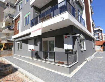 Muratpaşa'da Şık Tasarımlı Projeden Sıfır 4+1 Daire 3
