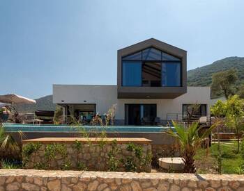 Preisgekrönte Design-villa Mit Meerblick In Antalya Kas 1