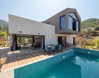 ویلاهای برنده جایزه با طراحی با منظره دریا در آنتالیا، کاس 1