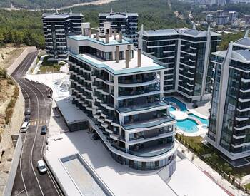 Alanya Avsallar'da Denize Yakın Lüks Sitede Modern Daireler 2