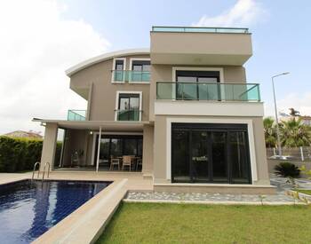 Luxe Triplex House with Private Pool in Kadriye Antalya 1