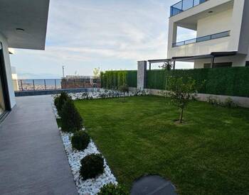 Propriété Vue Mer Avec Piscine Privée Et Jardin À Alanya 3
