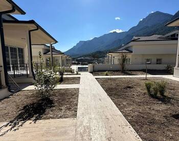 Maisons Dans Un Complexe De Boutique À Kemer Göynük 2