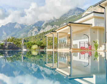 Kemer Göynük'te Butik Sitede Yatırımlık Havuzlu Evler 1