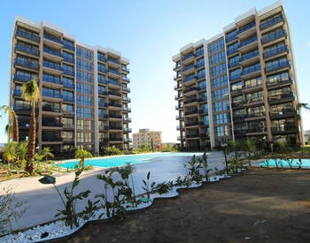 2-bedroom Apartments in Complex with Amenities in Antalya Altintas 1