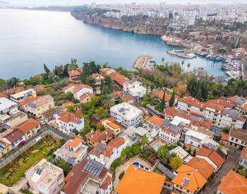 Boutique Hotel with 21 Rooms and Cafe in Old Town in Antalya 2