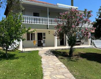 Freistehende Villa Mit Möbeln In Einem Komplex In Serik Antalya 1