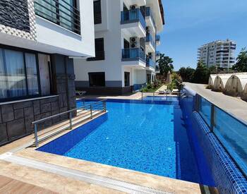 Ready-to-move Flats in a Complex with Pool in Mahmutlar Alanya 1
