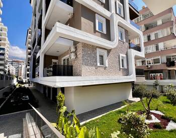 Sea and City-view Apartments in a Complex in Mahmutlar Alanya 3