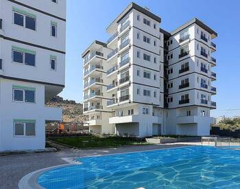 Möblierte Wohnung In Einem Komplex Mit Pool In Kepez Antalya 1