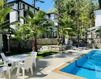 Semi-detached House in a Complex with Pool in Antalya Kemer 1