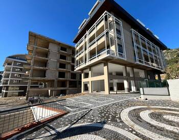 Alanya'da Zengin Olanaklara Sahip Sitede Daireler 2