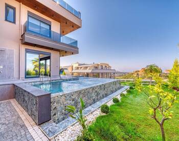 Haus Mit Meerblick Und Swimmingpool In Alanya 1