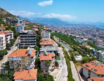 Alanya'da Havuzlu Sitede Taşınmaya Hazır Deniz Manzaralı Daireler 3