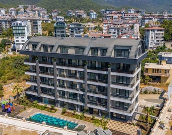 Nature-view Flats in a Complex with Pool in Alanya Center 1