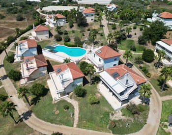 Möblierte Villa In Einem Komplex Mit Pool In Antalya 2