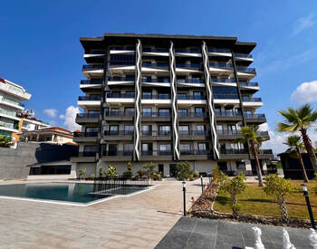 Alanya Avsallar'da Havuzlu Sitede Deniz Manzaralı Eşyalı Daire 3