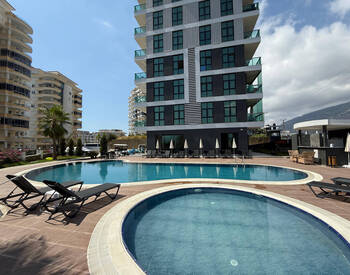 Spacious Sea-view Apartment with Pool and Parking in Alanya 2