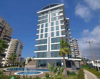 Spacious Sea-view Apartment with Pool and Parking in Alanya 1