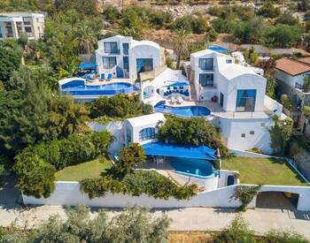 منازل بغرفة نوم واحدة وغرفتي نوم مطلة على البحر في كالكان أنطاليا 1