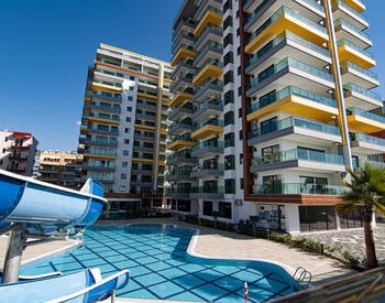Alanya Mahmutlar'da Site İçinde Deniz Manzaralı Daireler 1