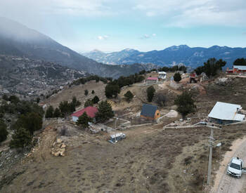 Perfect Land for a 108 Sqm Building in Konyaaltı 2