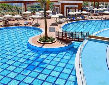 Furnished Sea View Flat in Complex in Mahmutlar Alanya 3