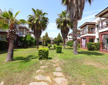 Antalya Lara'da Avantajlı Konumda Satılık Daire 3