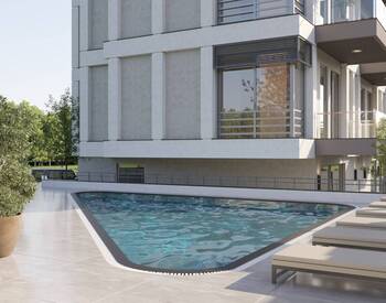 Real Estate with Sea & City Views in Central Alanya 3