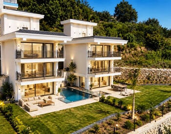 Alanya'da Özel Havuzlu ve Bahçeli Şık Villalar 2