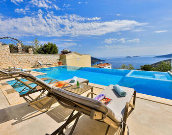 Villa 5 Chambres Avec Piscine Et Vue Sur La Mer À Kalkan Kas 2